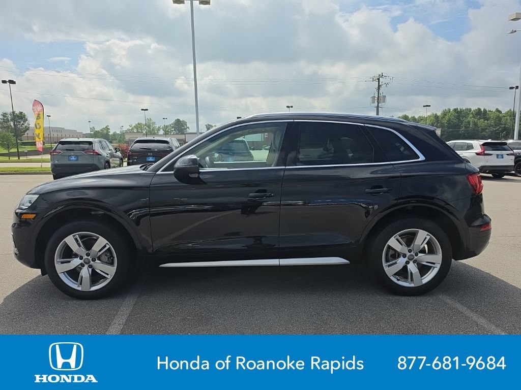 Used 2019 Audi Q5 2.0T Premium w/ Convenience Package AWD/4WD image 2