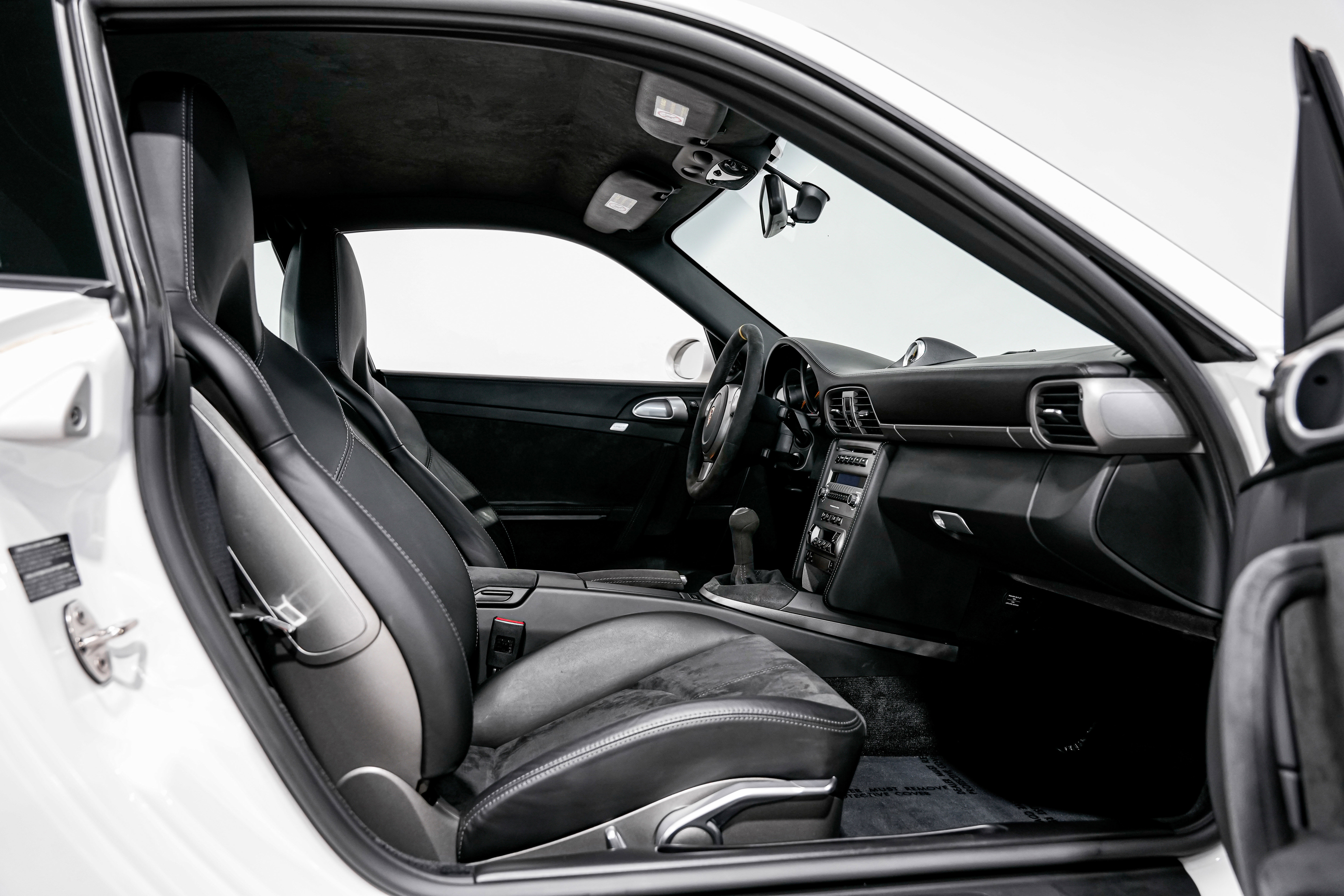 Used 2008 Porsche 911 GT3 RS image 28