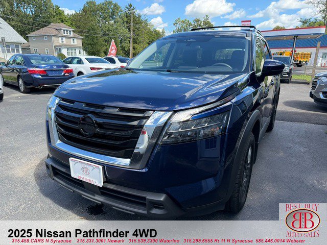 Used 2025 Nissan Pathfinder SV AWD/4WD image 3