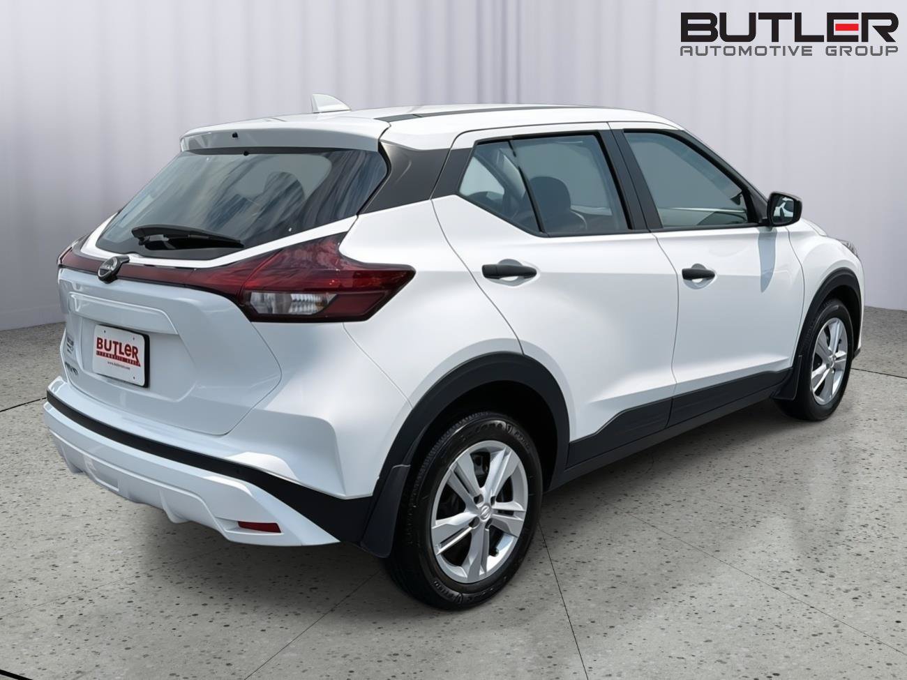 Used 2024 Nissan Kicks S FWD image 6