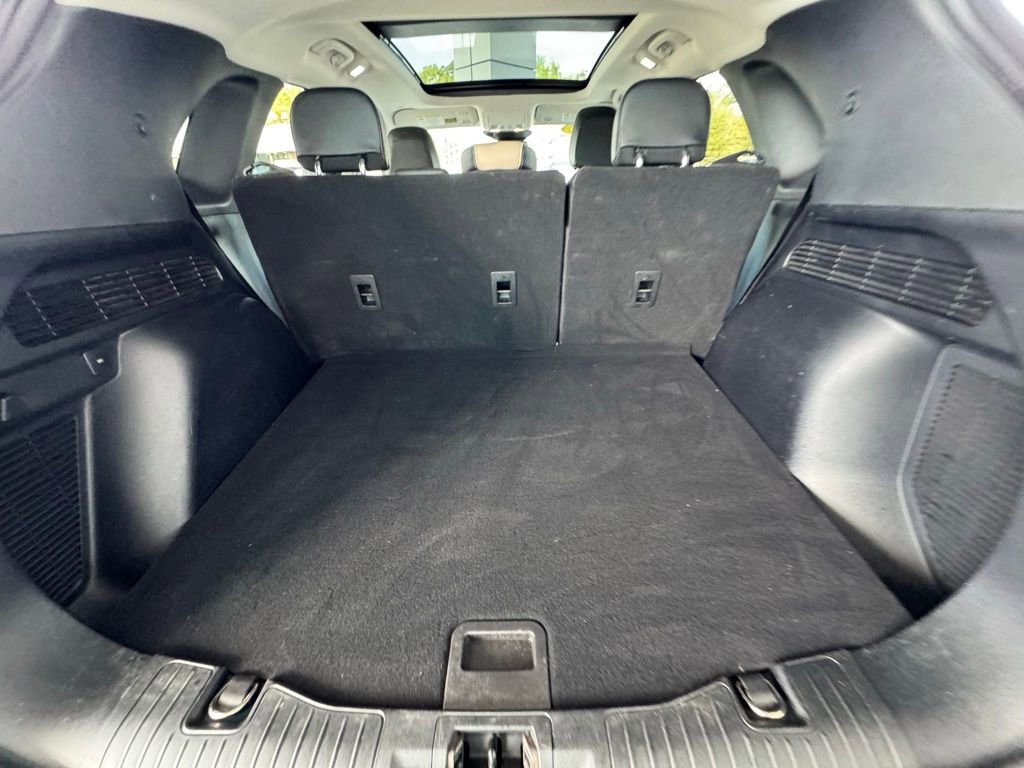 Used 2022 Ford Escape Titanium image 9