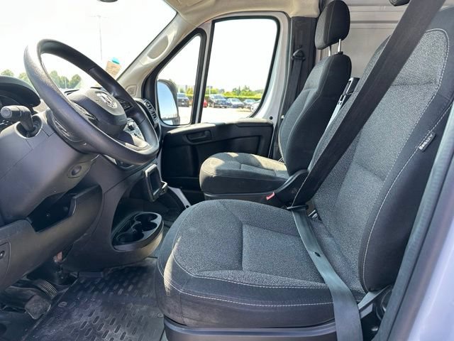 Used 2024 RAM ProMaster 2500 w/ Convenience Group FWD image 11