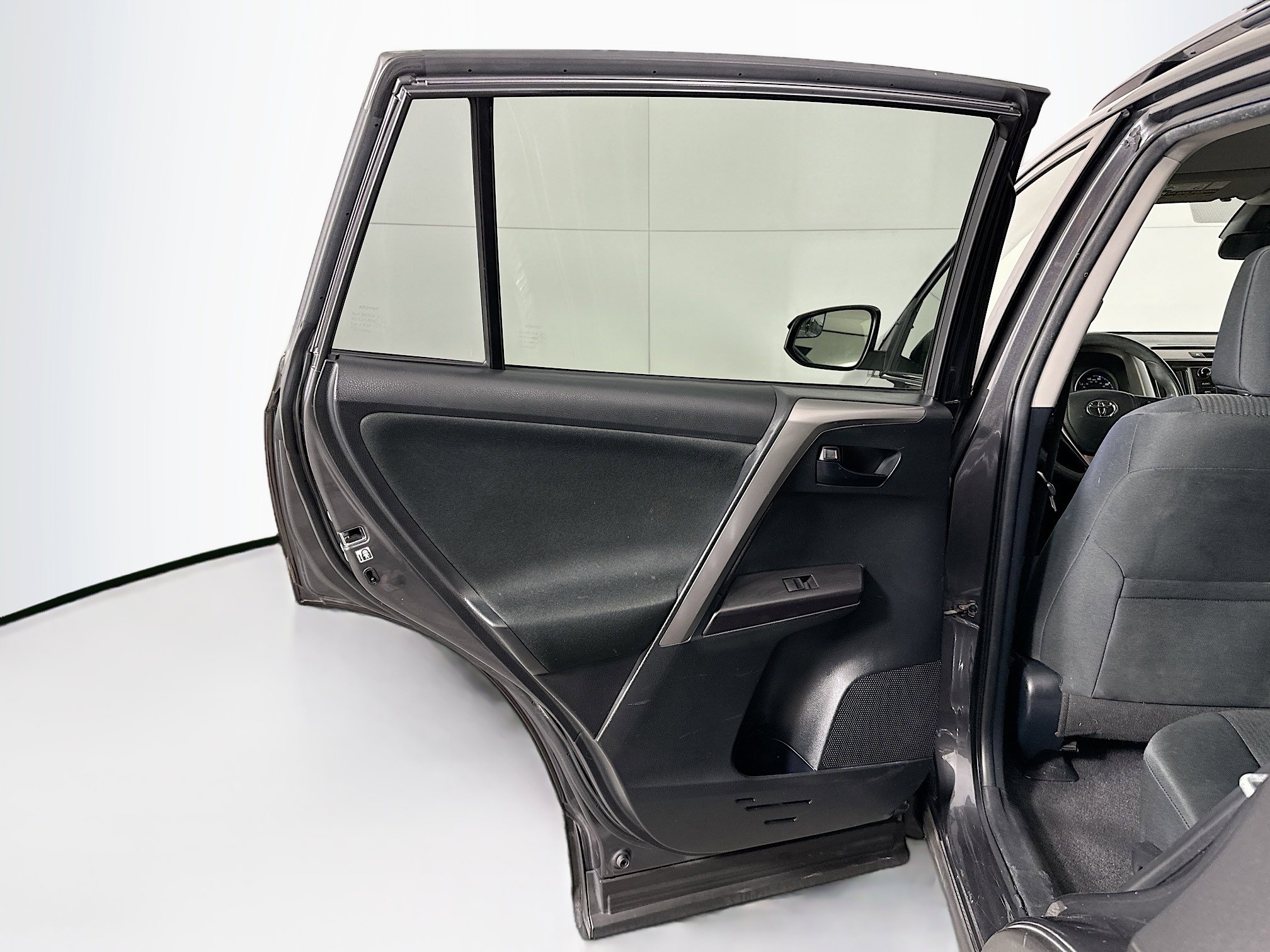 Used 2017 Toyota RAV4 LE image 24