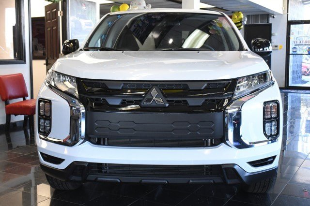 New 2026 Mitsubishi Outlander Sport LE AWD/4WD image 3