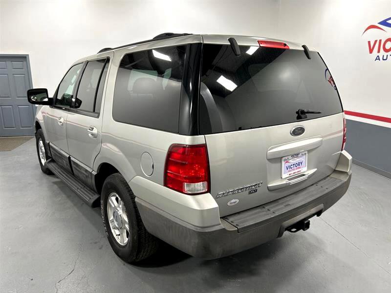 Used 2003 Ford Expedition XLT image 2