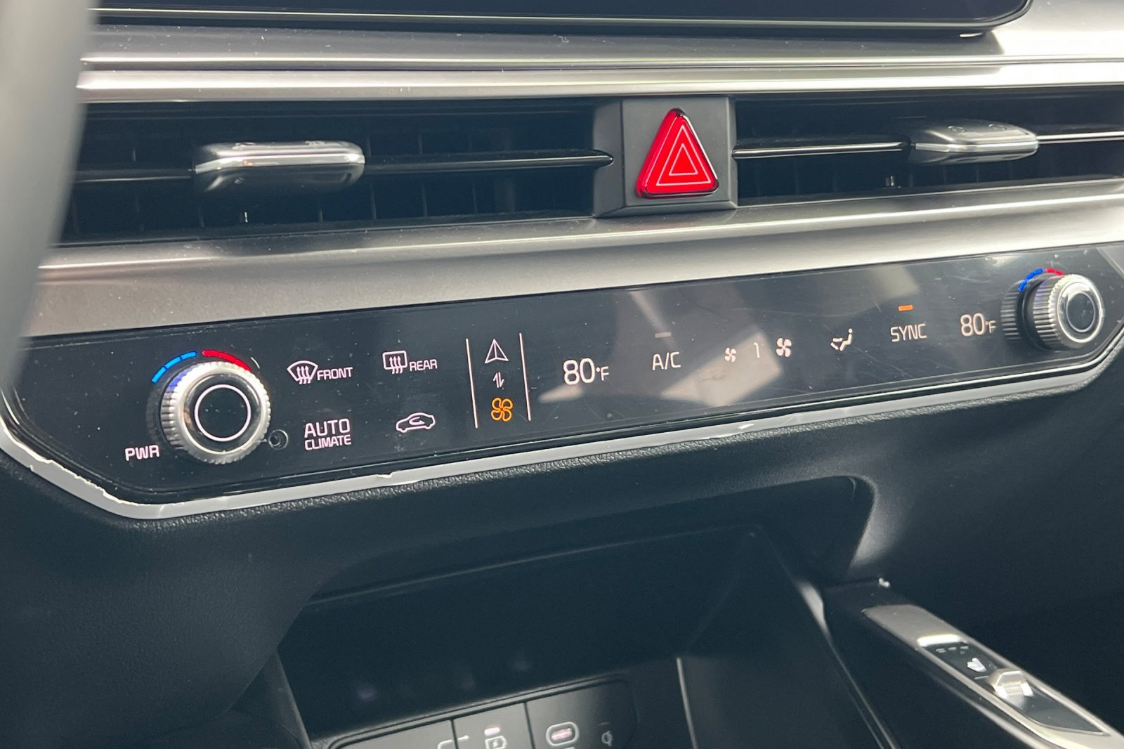 Certified 2025 Kia Sorento S image 29