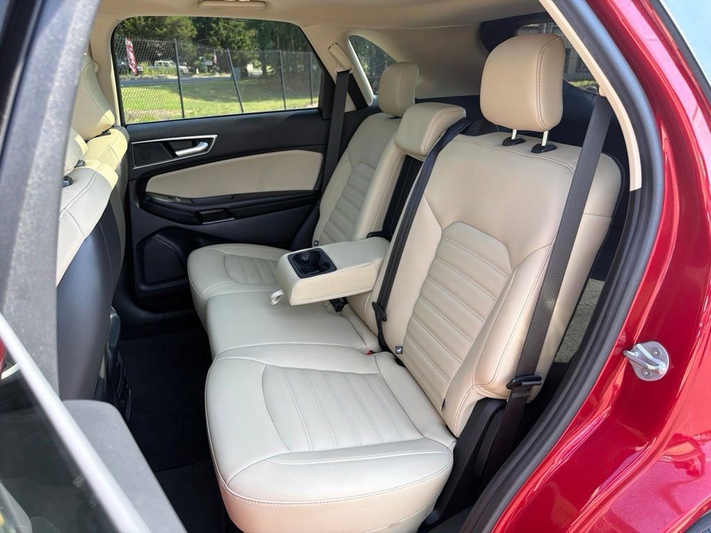 Used 2022 Ford Edge SEL w/ Convenience Package AWD/4WD image 32