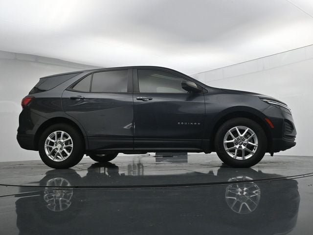 Used 2022 Chevrolet Equinox LS w/ LS Convenience Package FWD image 43