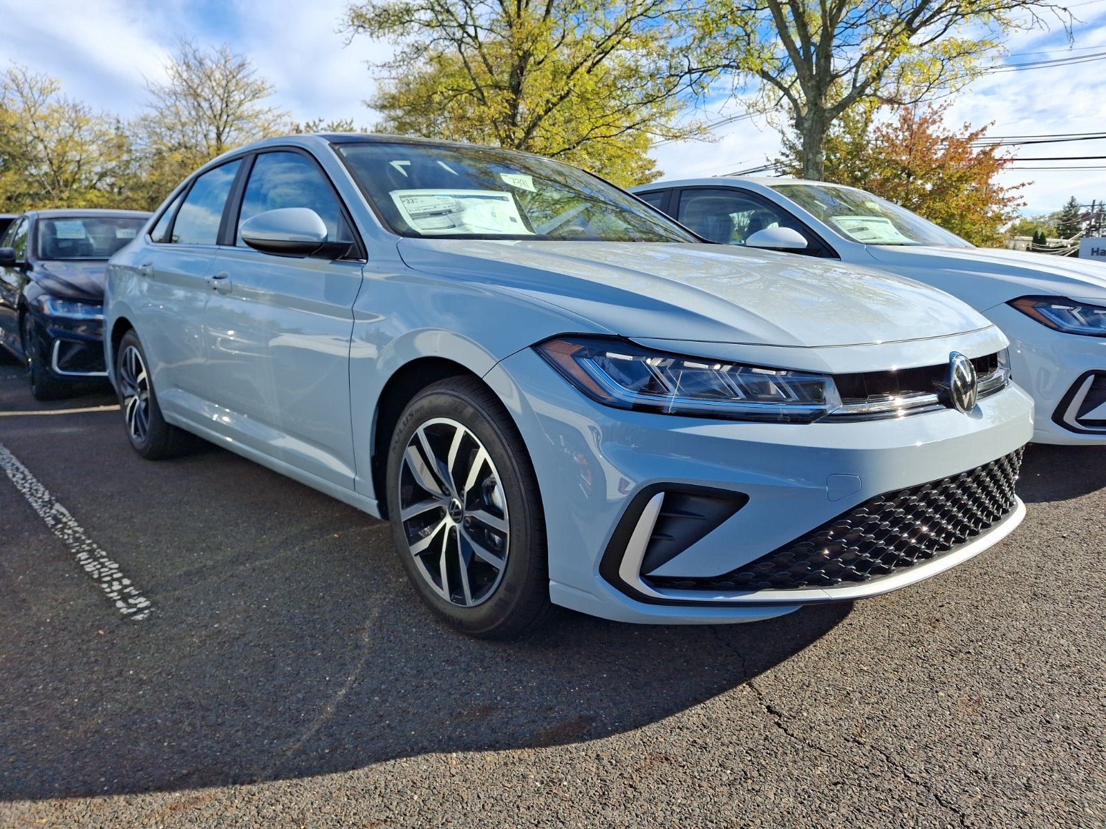 New 2027 Volkswagen Jetta SE FWD image 1