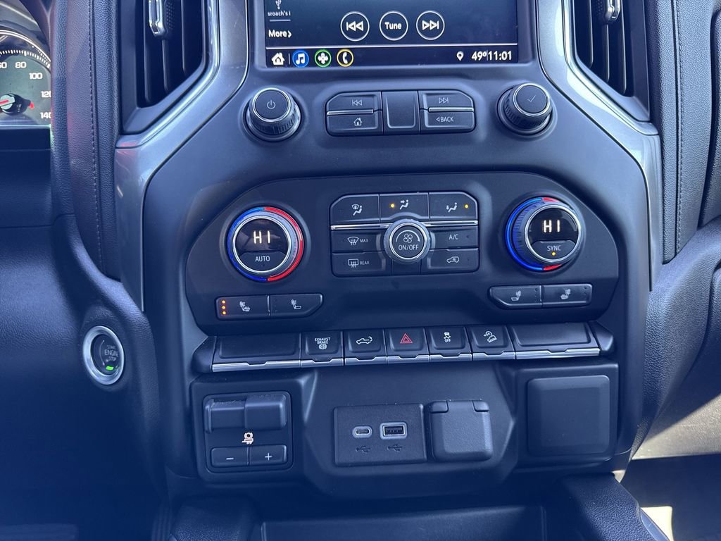 Used 2022 Chevrolet Silverado 2500 LT w/ Convenience Package image 18