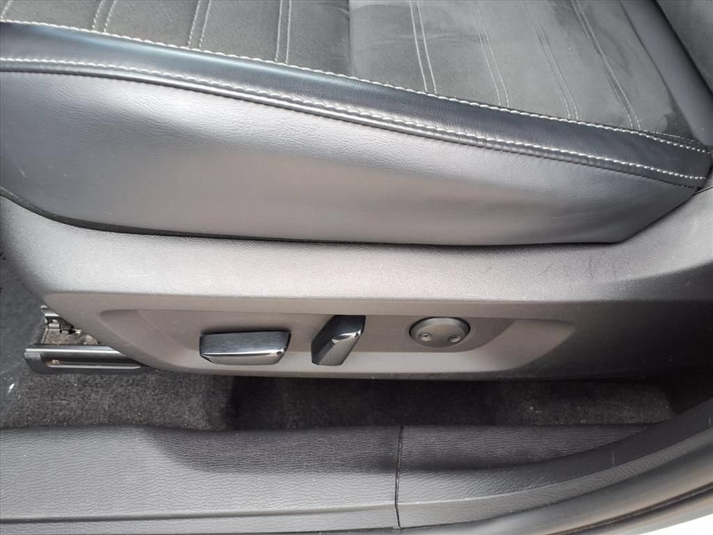 Used 2024 Mitsubishi Outlander SE FWD image 19