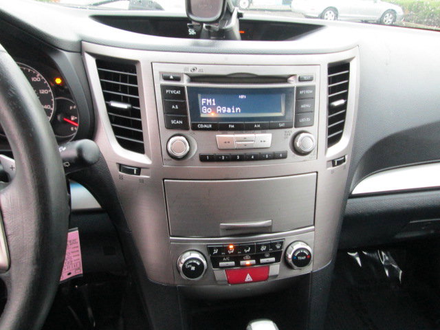 Used 2013 Subaru Outback 2.5i Premium image 13