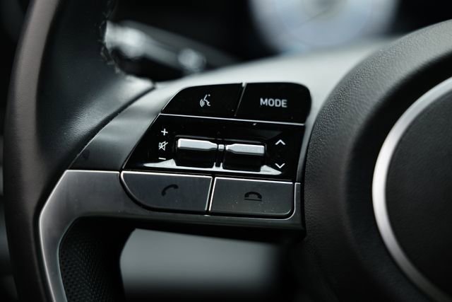 Used 2023 Hyundai Elantra SEL w/ Convenience Package image 31