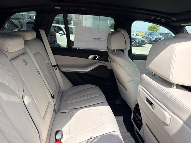 New 2026 BMW X5 xDrive40i w/ M Sport Package AWD/4WD image 16