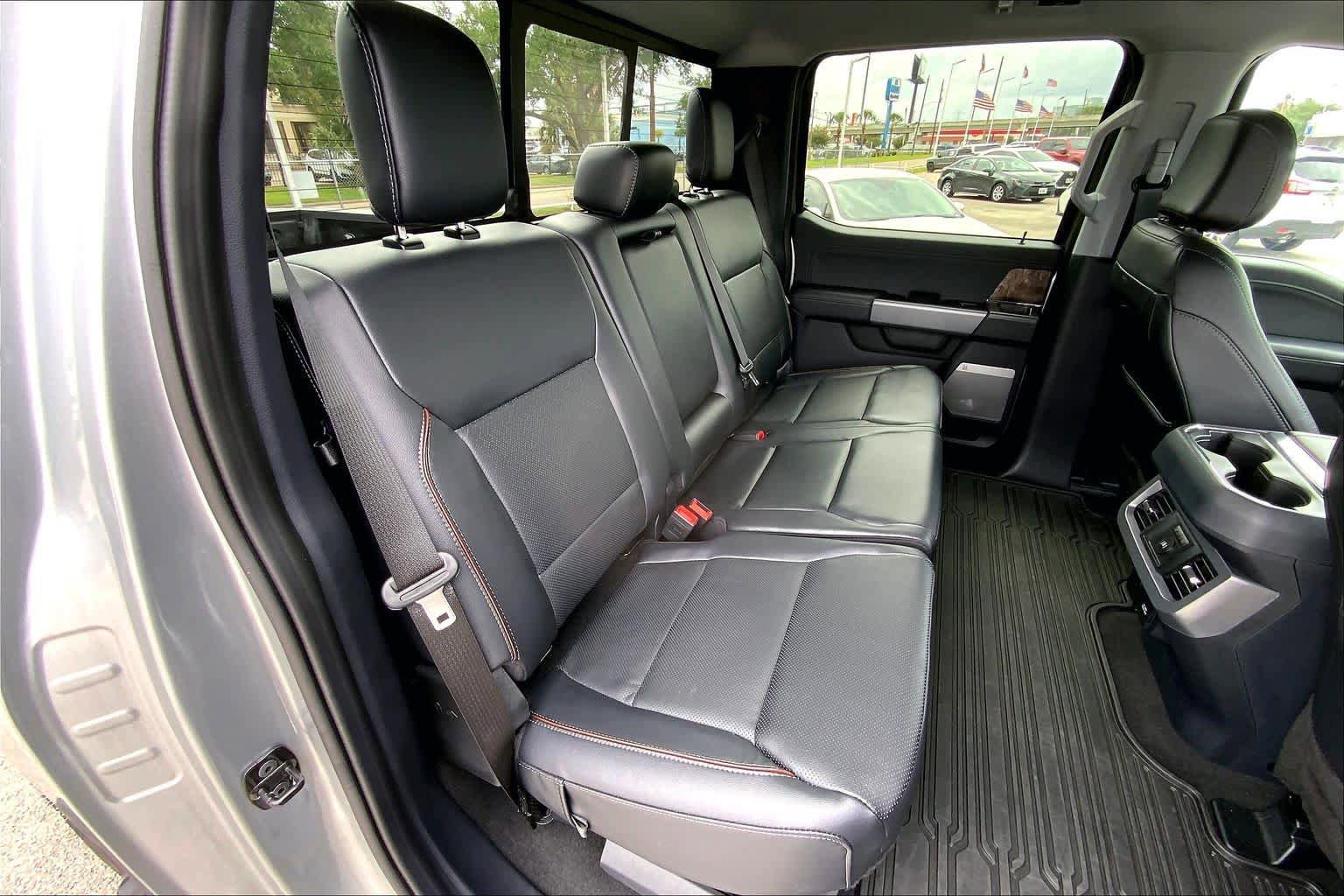 Used 2024 Ford F250 Lariat w/ FX4 Off-Road Package AWD/4WD image 20