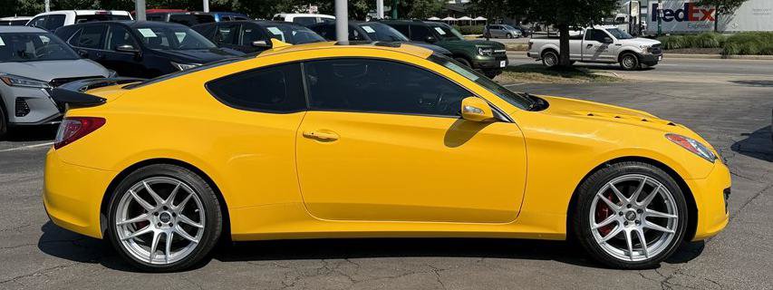 Used 2011 Hyundai Genesis 3.8 RWD image 8