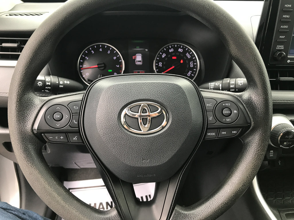 Used 2021 Toyota RAV4 XLE AWD/4WD image 15