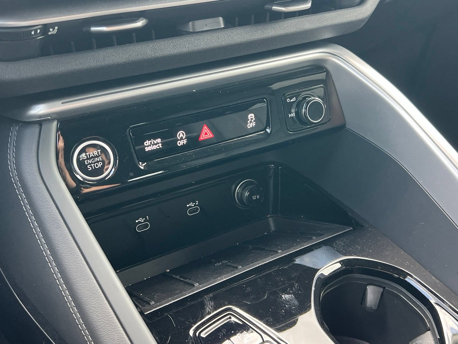 Used 2025 Audi Q5 Premium Plus w/ Premium Plus AWD/4WD image 16