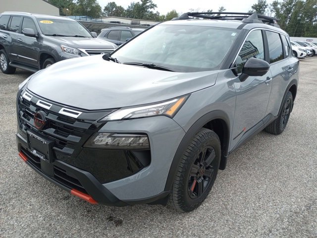 New 2026 Nissan Rogue SV image 7