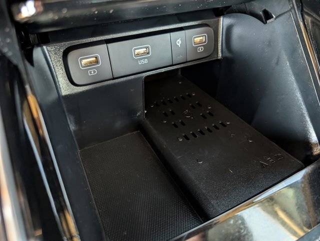 Used 2023 Kia Sorento SX Prestige image 29