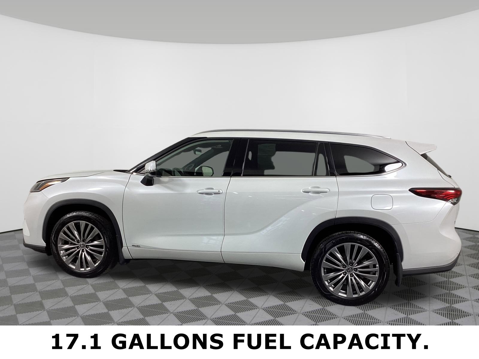 Used 2022 Toyota Highlander Platinum image 8