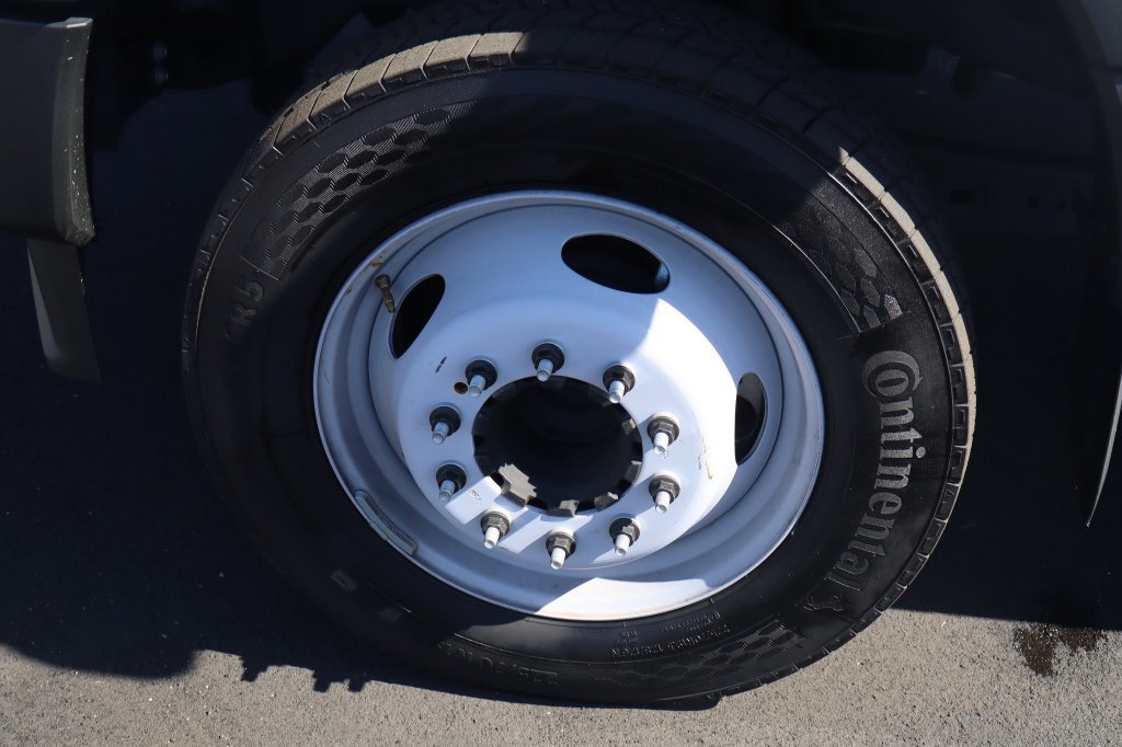 Used 2024 Ford F550 2WD Regular Cab Super Duty w/ XL Chrome Package image 14