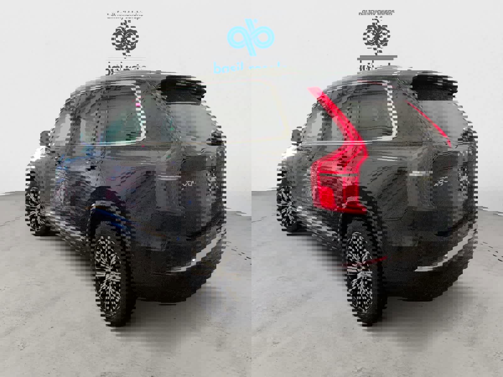 Used 2025 Volvo XC90 B6 Plus image 5