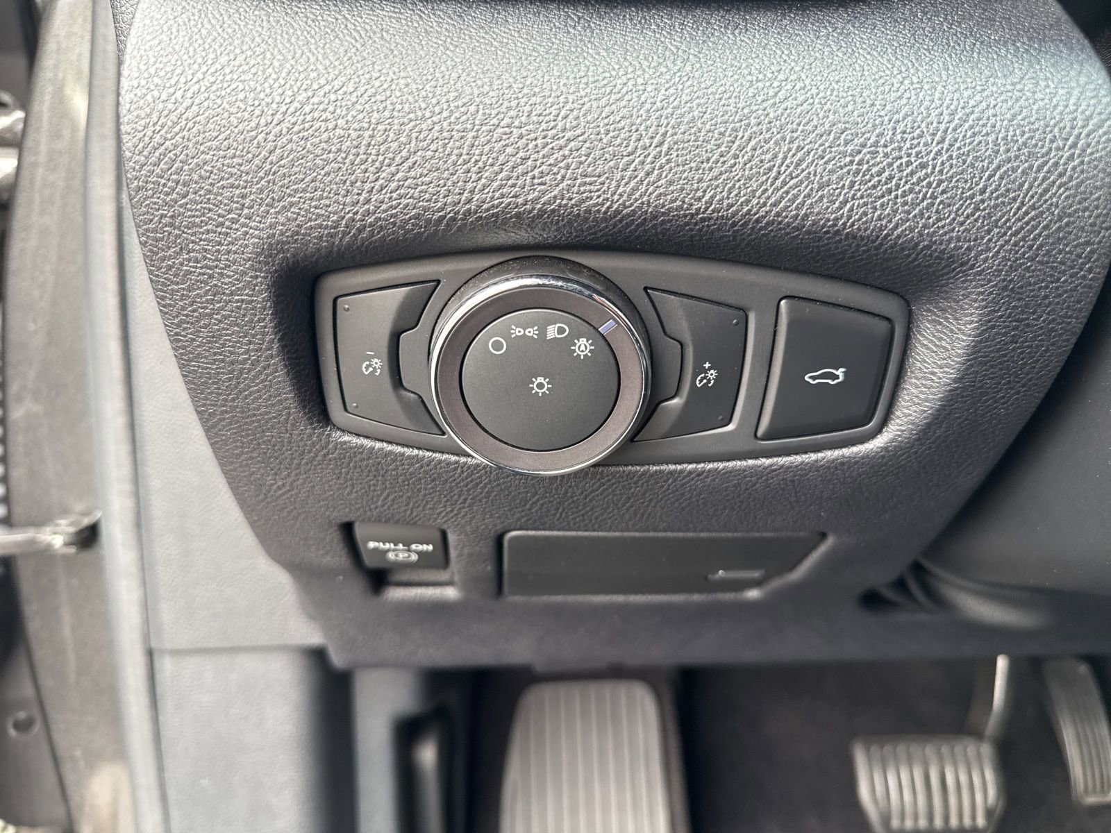 Used 2019 Lincoln Continental Premiere image 25