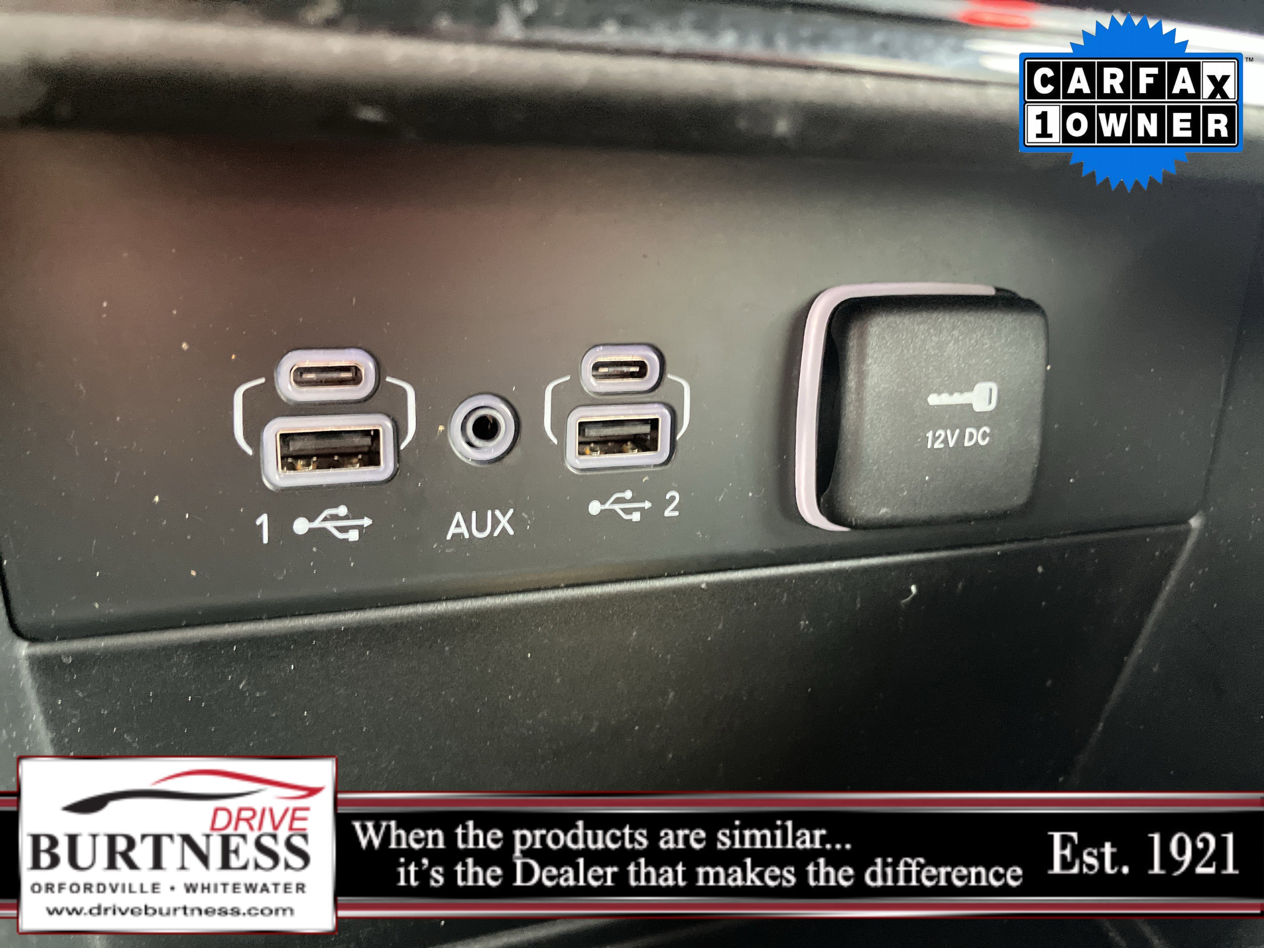 Used 2023 Jeep Grand Cherokee Limited w/ Black Appearance Package image 34