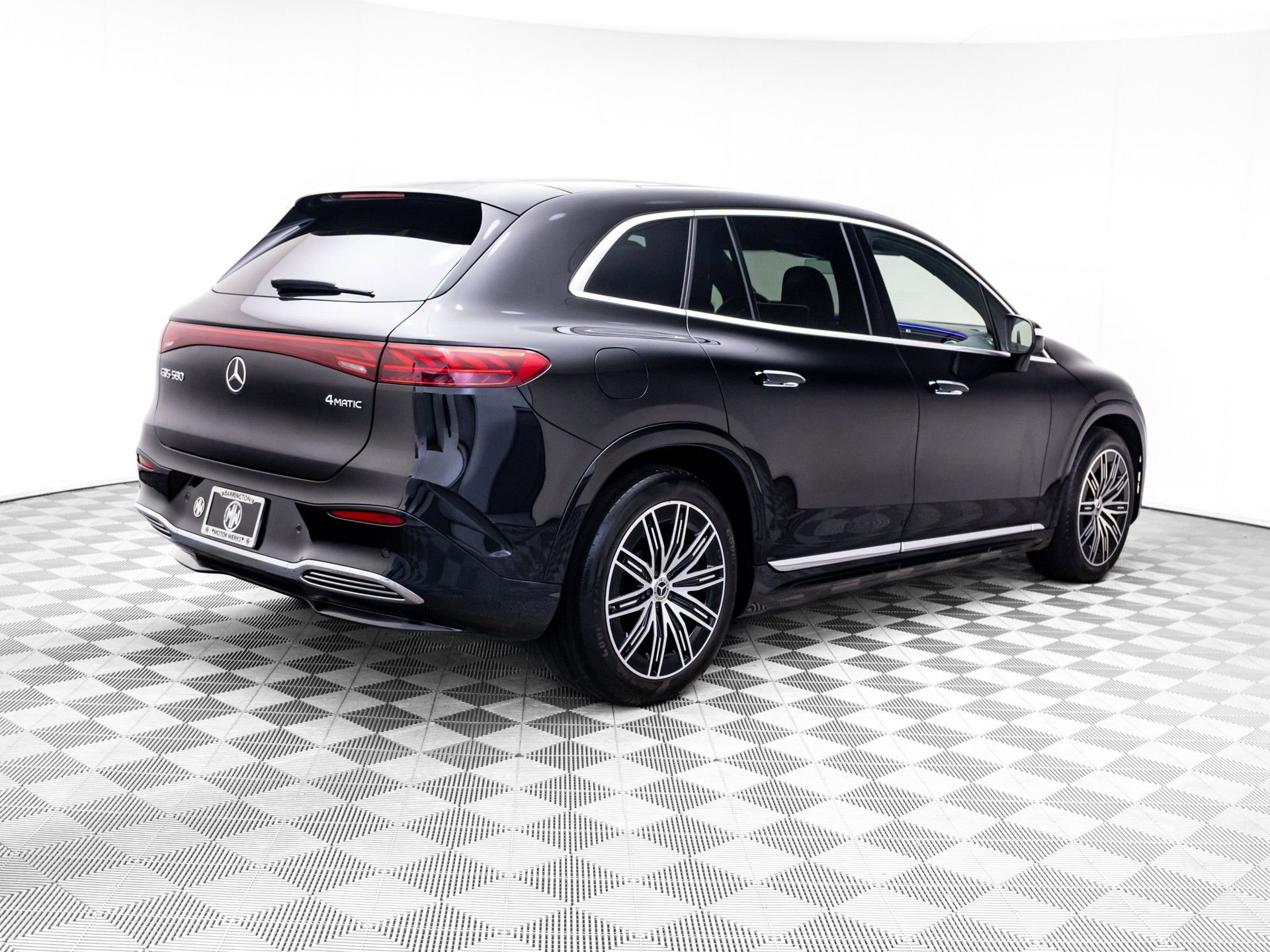 Used 2023 Mercedes-Benz EQS 580 4MATIC SUV image 5