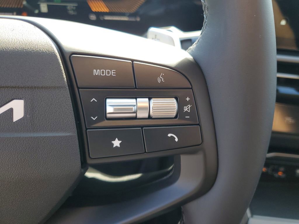 New 2026 Kia Sportage LX image 12