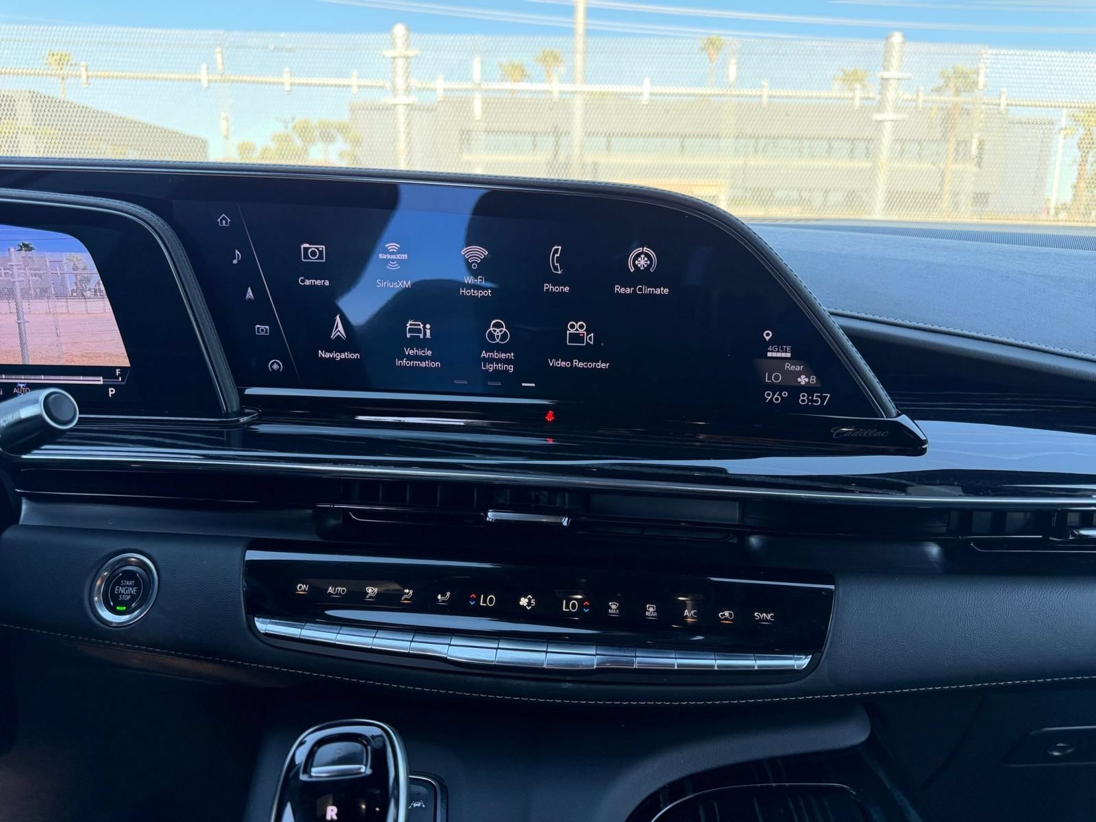Used 2023 Cadillac Escalade ESV Sport AWD/4WD image 17