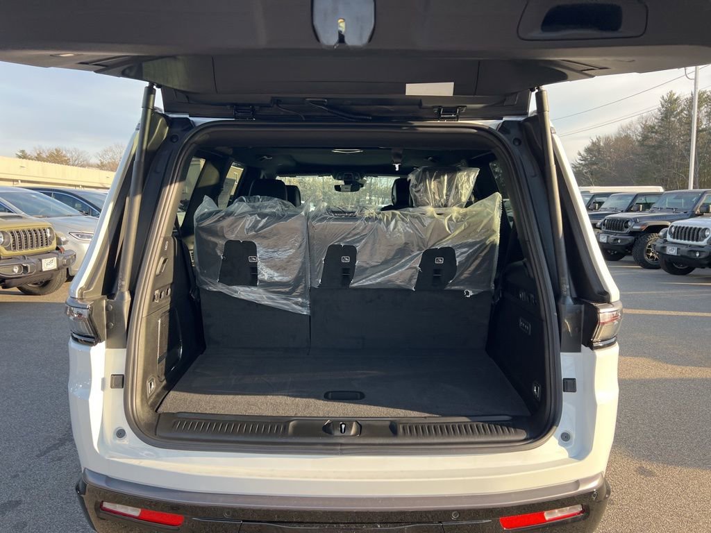 New 2026 Jeep Grand Wagoneer Limited w/ Premium Group II image 16