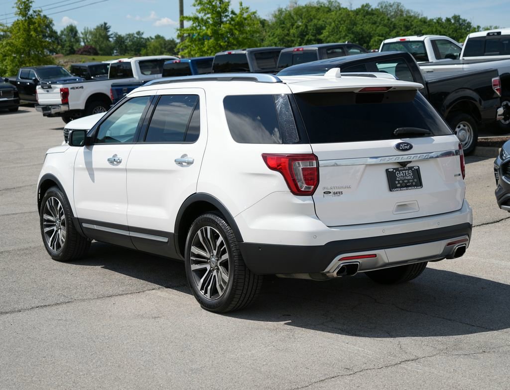 Used 2017 Ford Explorer Platinum AWD/4WD image 7