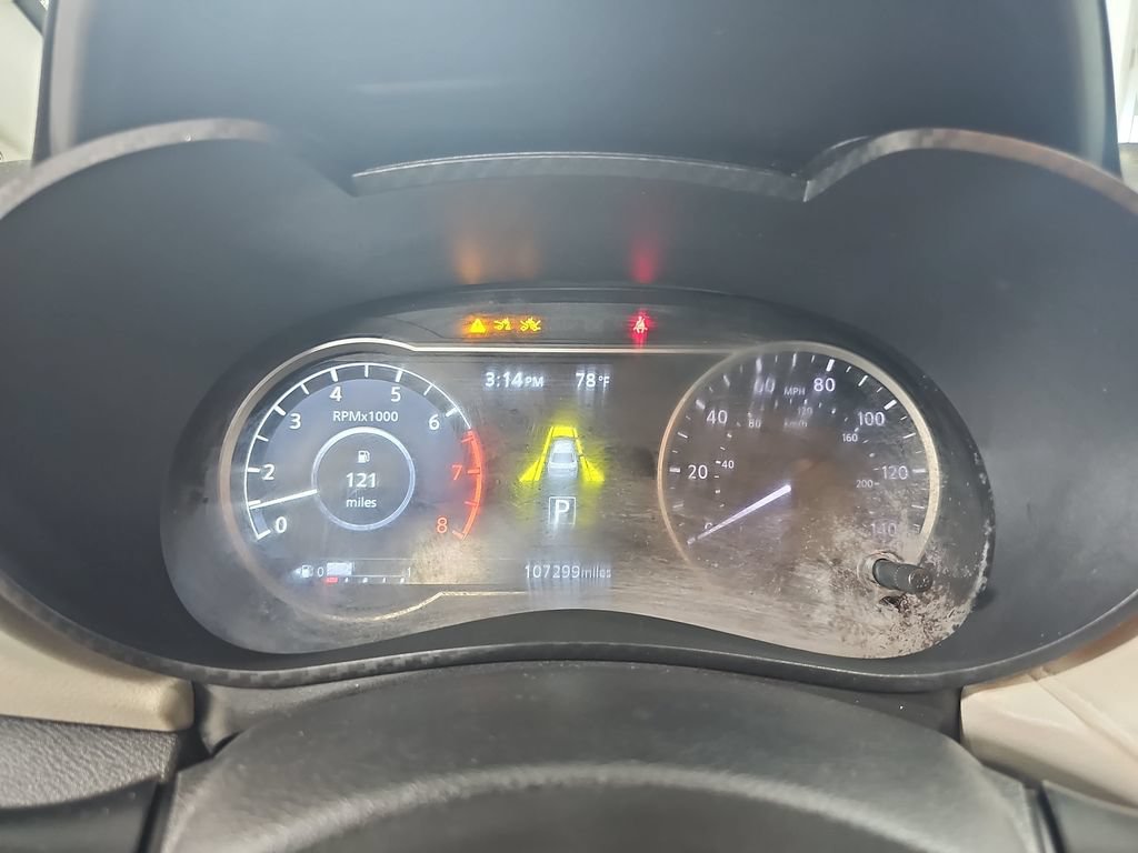 Used 2021 Nissan Versa SV FWD image 23