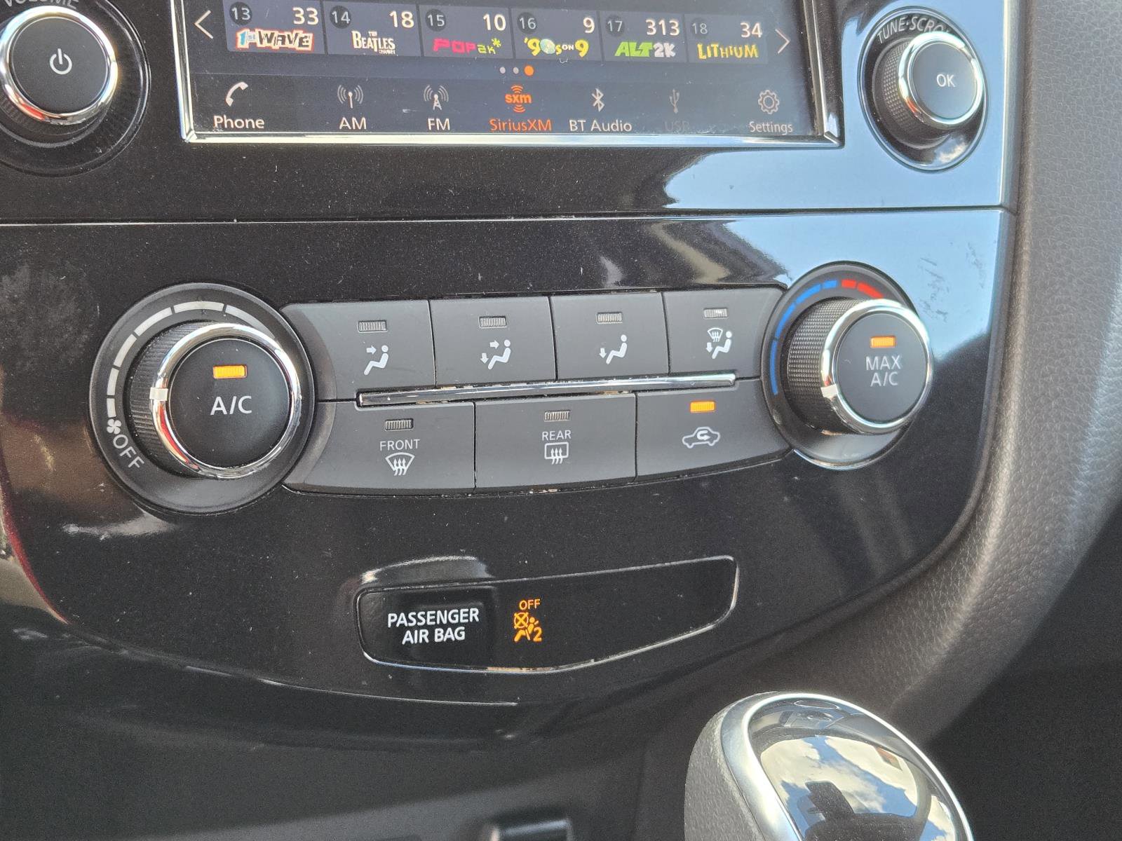 Used 2022 Nissan Rogue Sport S image 11