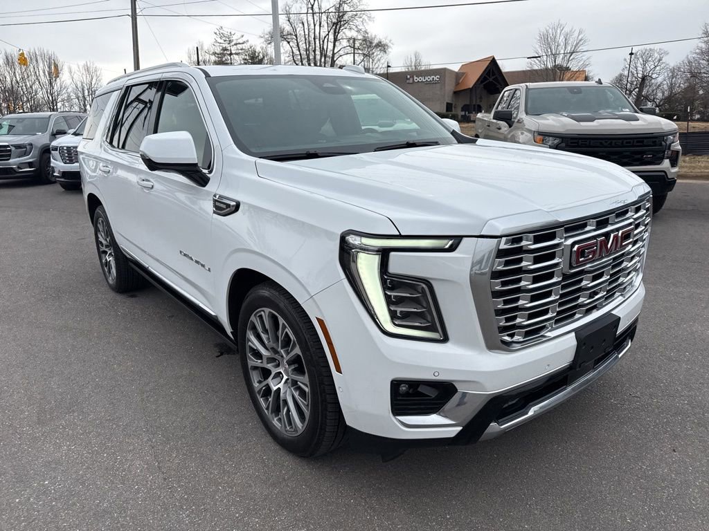 Used 2025 GMC Yukon Denali w/ Denali Reserve Package image 7