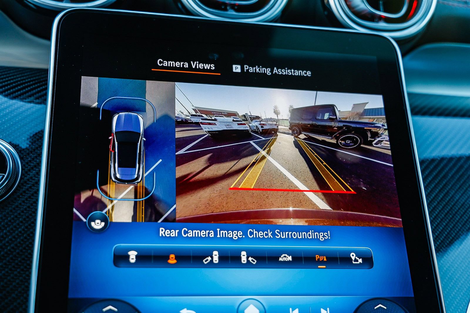 Used 2024 Mercedes-Benz GLC 43 AMG 4MATIC image 25