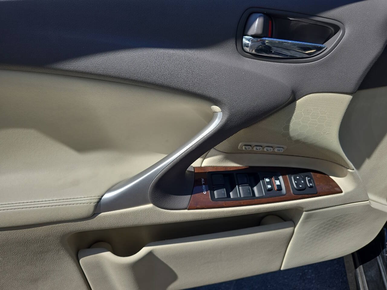 Used 2010 Lexus IS 250 AWD image 5