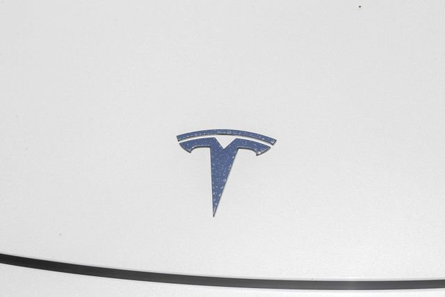 Used 2021 Tesla Model Y Long Range AWD/4WD image 7
