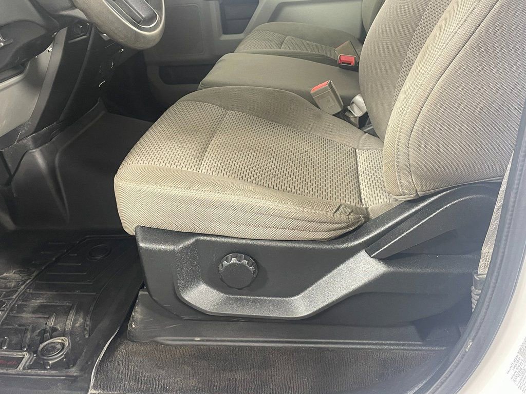 Used 2018 Ford F350 XLT w/ Snow Plow Prep Package image 22