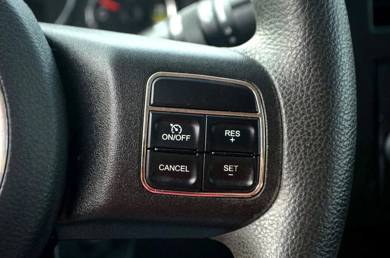 Used 2012 Jeep Liberty Sport image 31