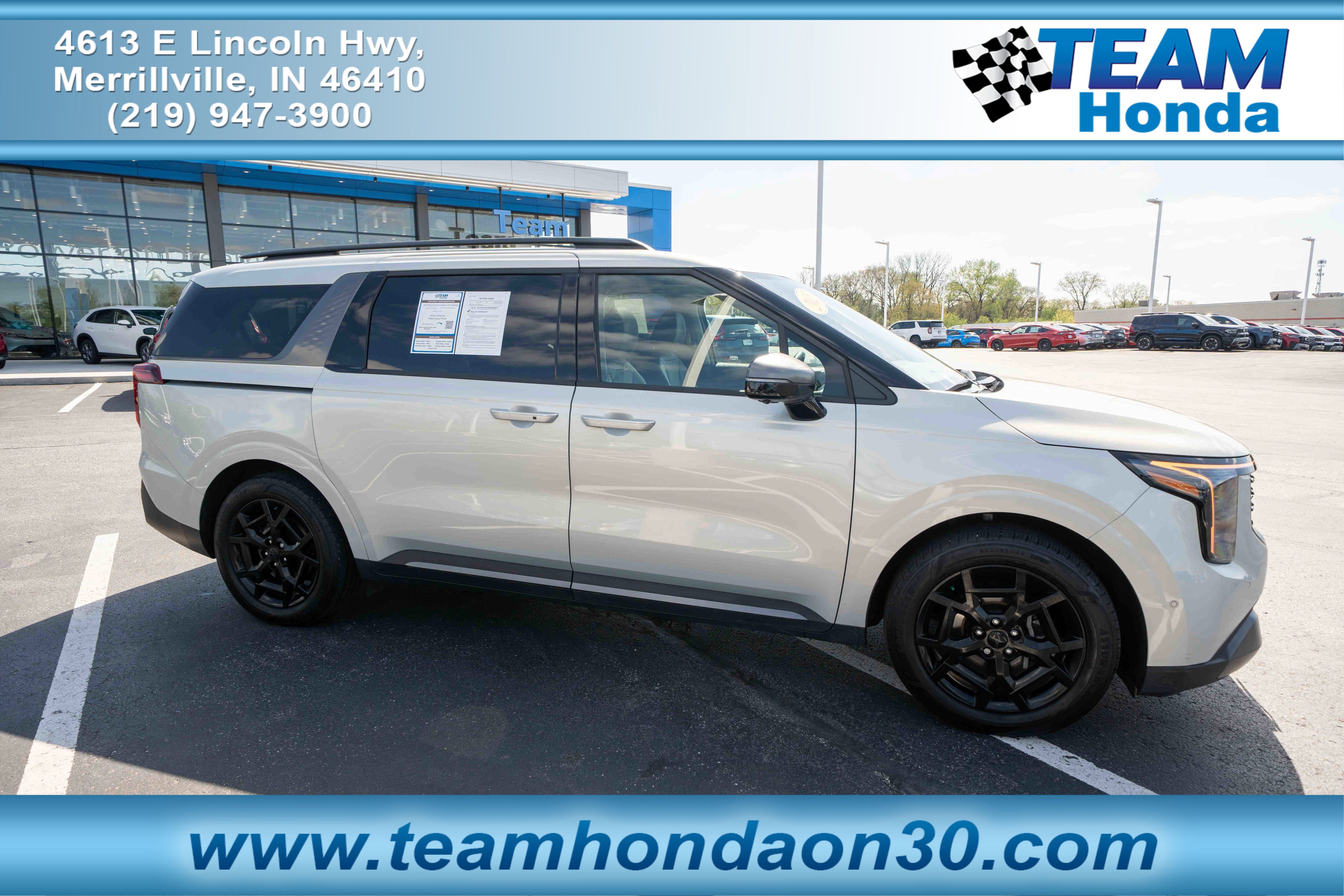 Used 2025 Kia Carnival SX Prestige FWD image 1