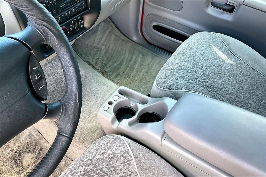 Used 1998 Ford Explorer Sport image 12