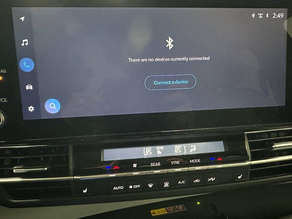 Used 2025 Toyota Sienna XLE image 28