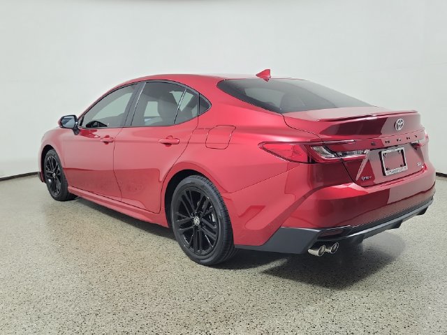 Used 2026 Toyota Camry SE FWD image 7