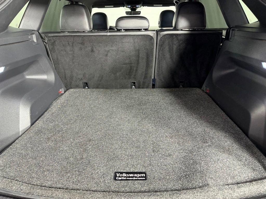 Used 2024 Volkswagen Atlas Cross Sport SEL R-Line image 29