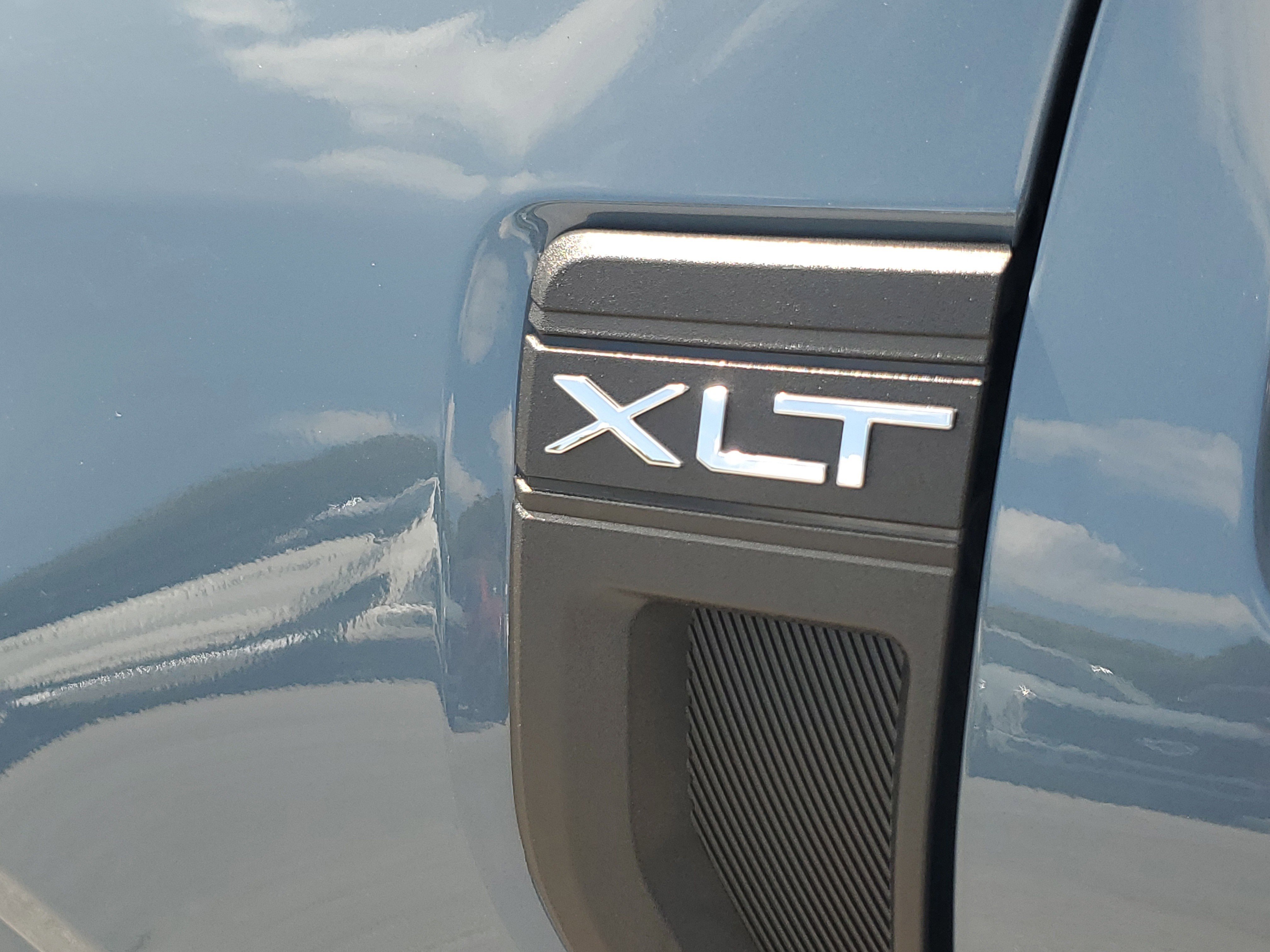 New 2026 Ford Maverick XLT w/ XLT Luxury Package image 9