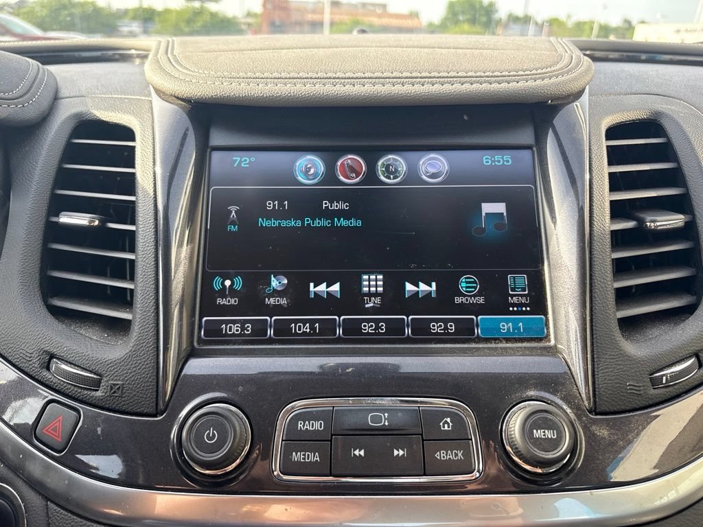 Used 2018 Chevrolet Impala LT FWD image 19