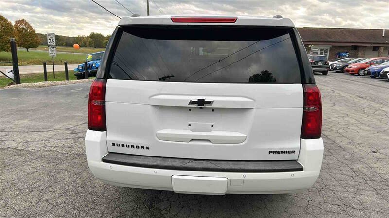 Used 2019 Chevrolet Suburban Premier AWD/4WD image 5